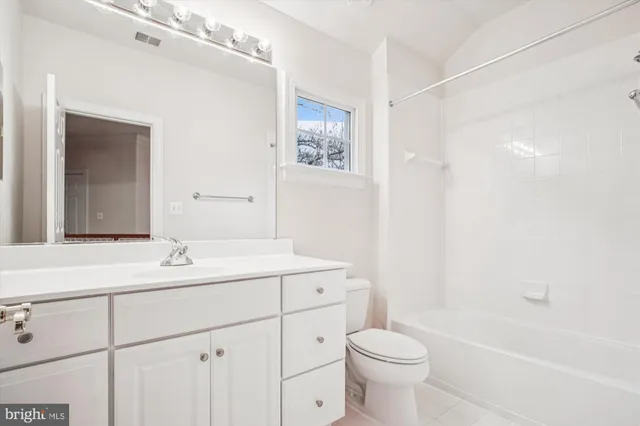 $5,499 | 1310 South Glebe Road, Arlington, VA 22204