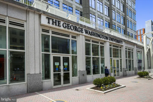 $5,499 | 1310 South Glebe Road, Arlington, VA 22204