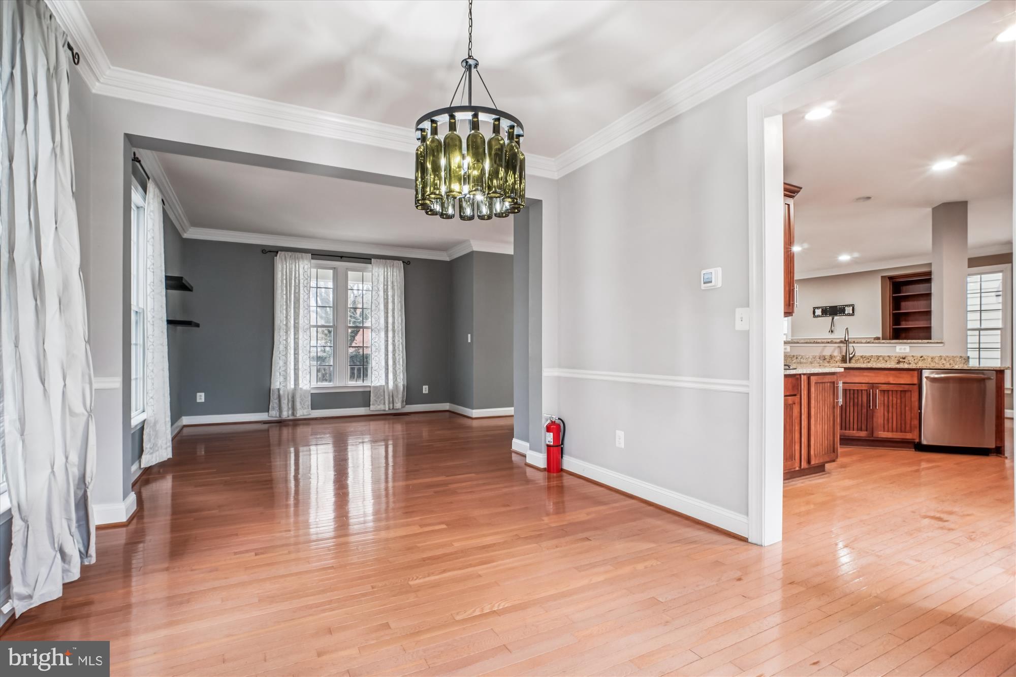 1310 South Glebe Road Arlington, VA 22204 - Photo 6 of 58 Dining Room