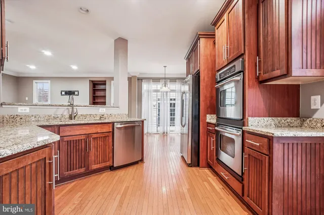 $5,499 | 1310 South Glebe Road, Arlington, VA 22204