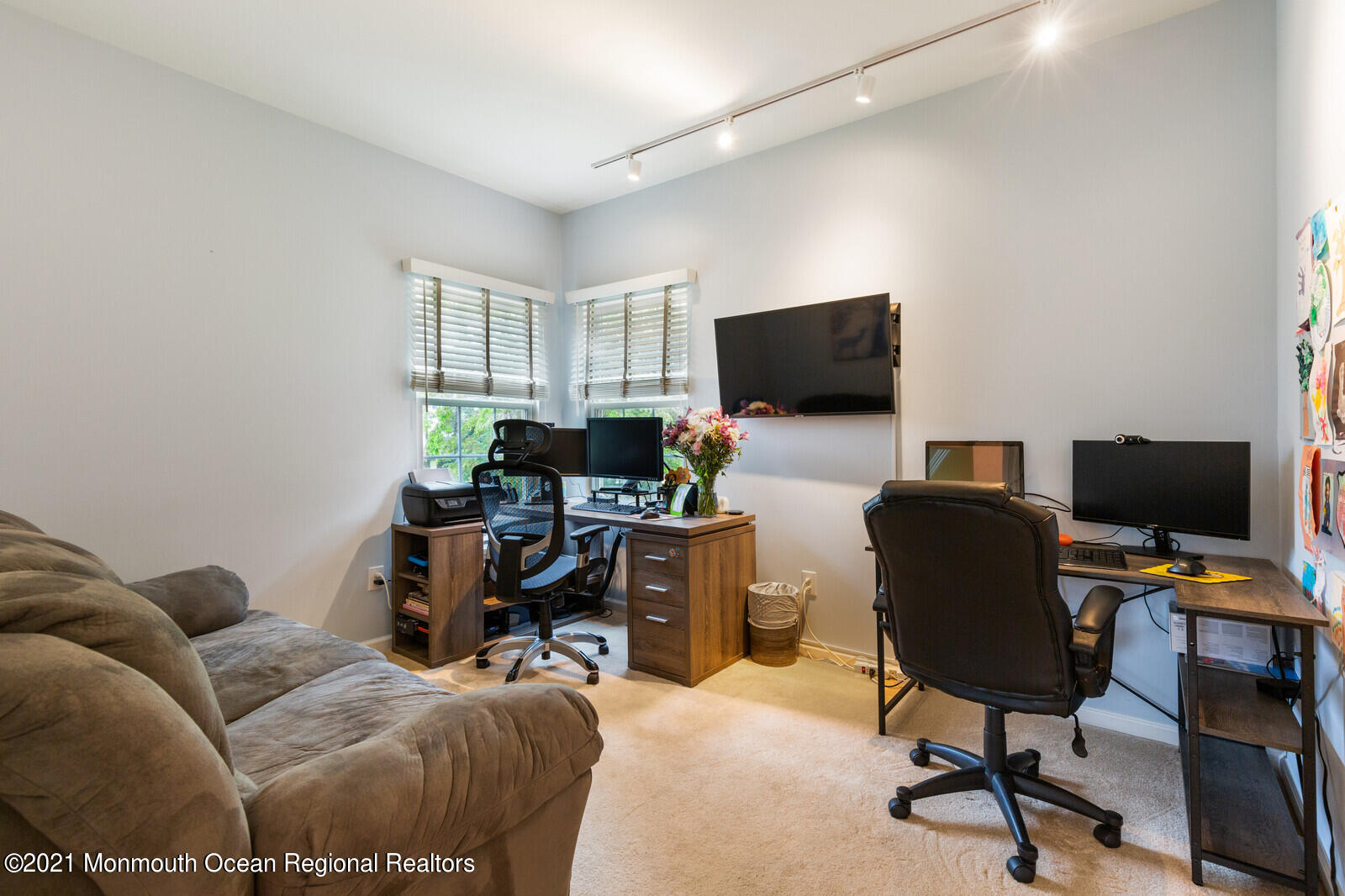 124 Adams Way Jackson, NJ 08527 - Photo 23 of 62 a view of a livingroom with workspace and a couch