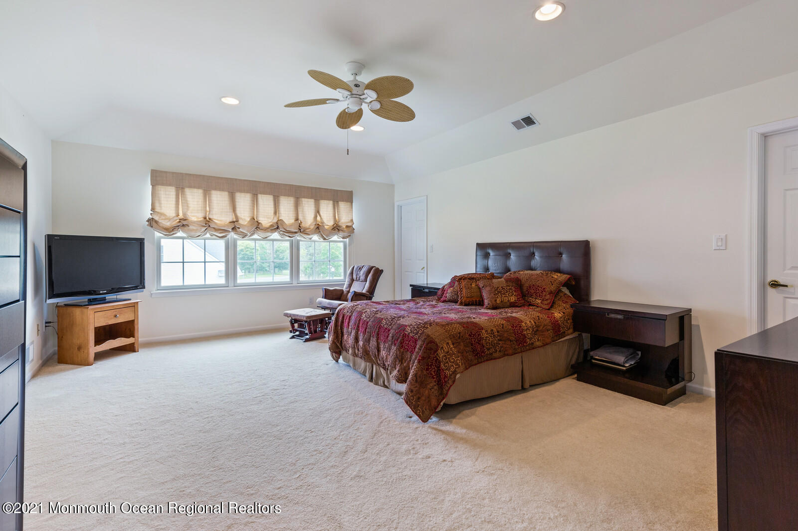 124 Adams Way Jackson, NJ 08527 - Photo 34 of 62 a bed room with a bed and a television