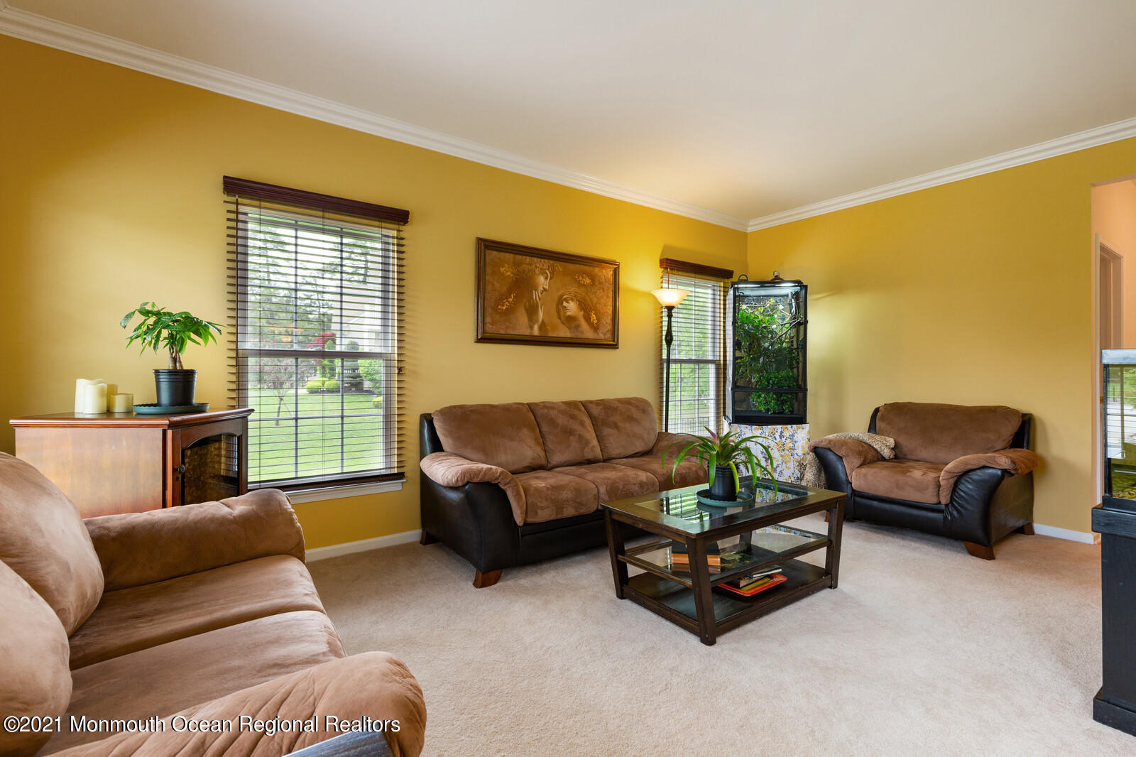 124 Adams Way Jackson, NJ 08527 - Photo 9 of 62 a living room with furniture and a large window