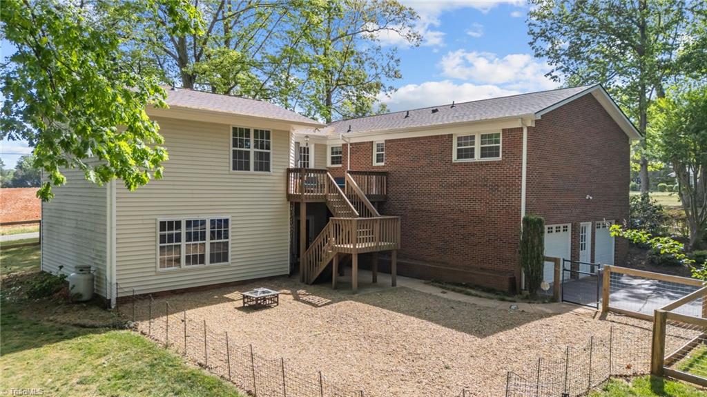 340 Mountain View Road King, NC 27021 - Photo 4 of 45 Gallery Image 4