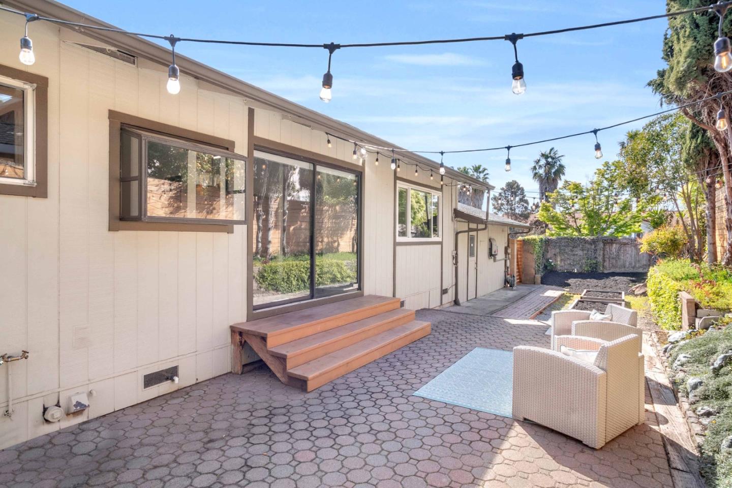 5519 Amend Road El Sobrante, CA 94803 - Photo 27 of 38 a backyard of a house with seating space