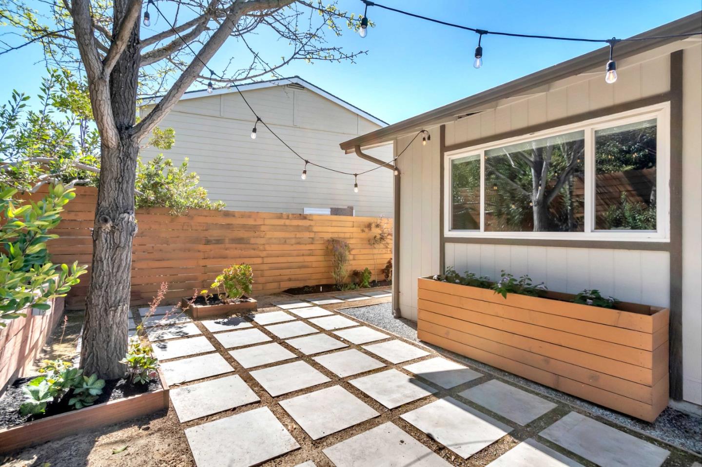 5519 Amend Road El Sobrante, CA 94803 - Photo 31 of 38 a view of a two chairs in the balcony