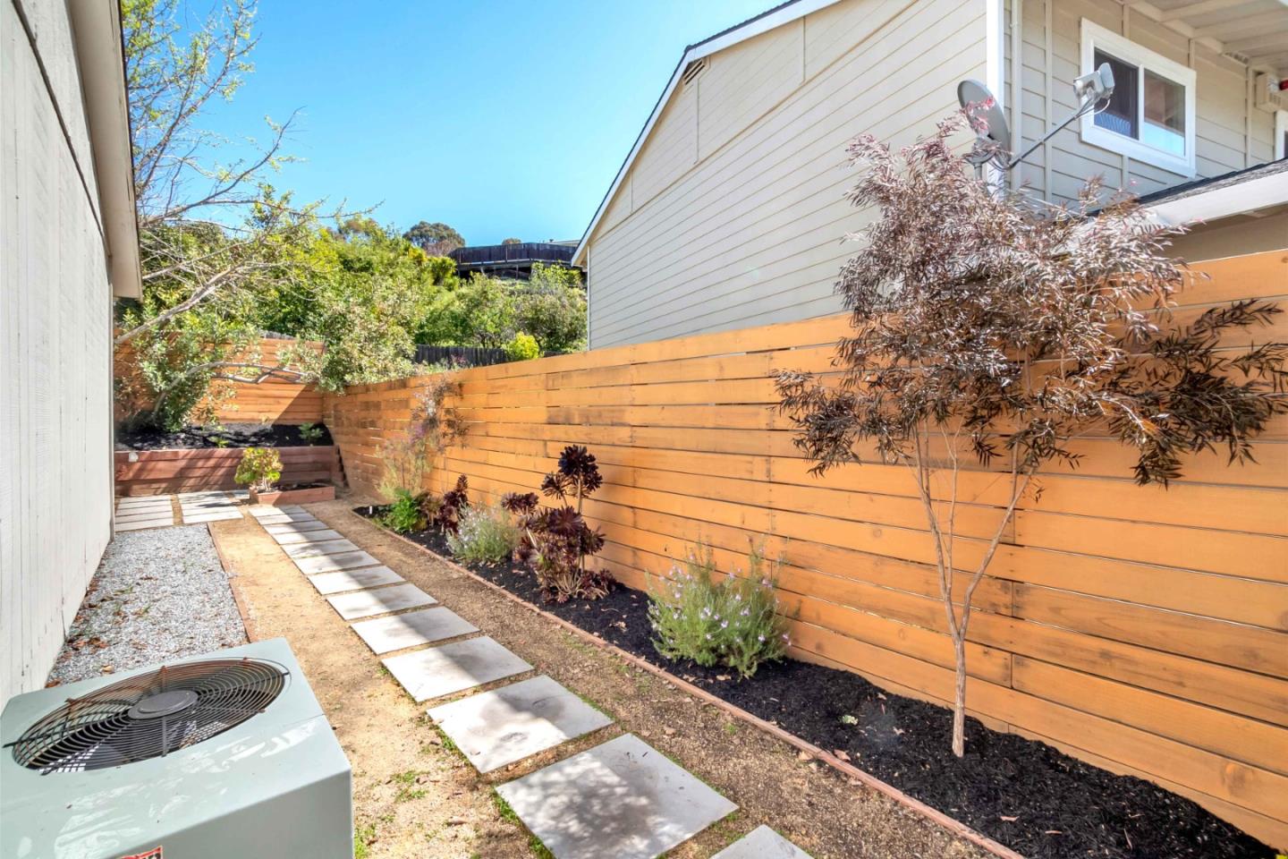5519 Amend Road El Sobrante, CA 94803 - Photo 33 of 38 a view of a backyard