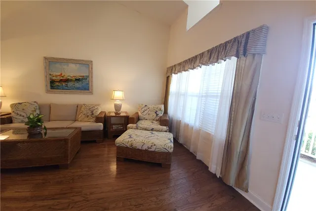 $309,000 | 136 Peppertree Crossing Avenue, Unit 136, Brunswick, GA 31525