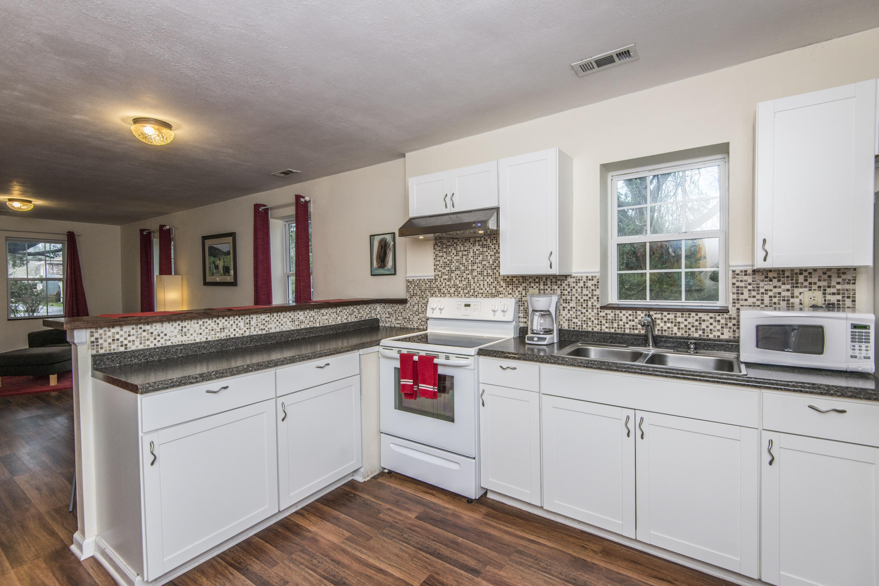 1549 Grimball Rd Extension Charleston, SC 29412 - Photo 14 of 35 _DSC5474