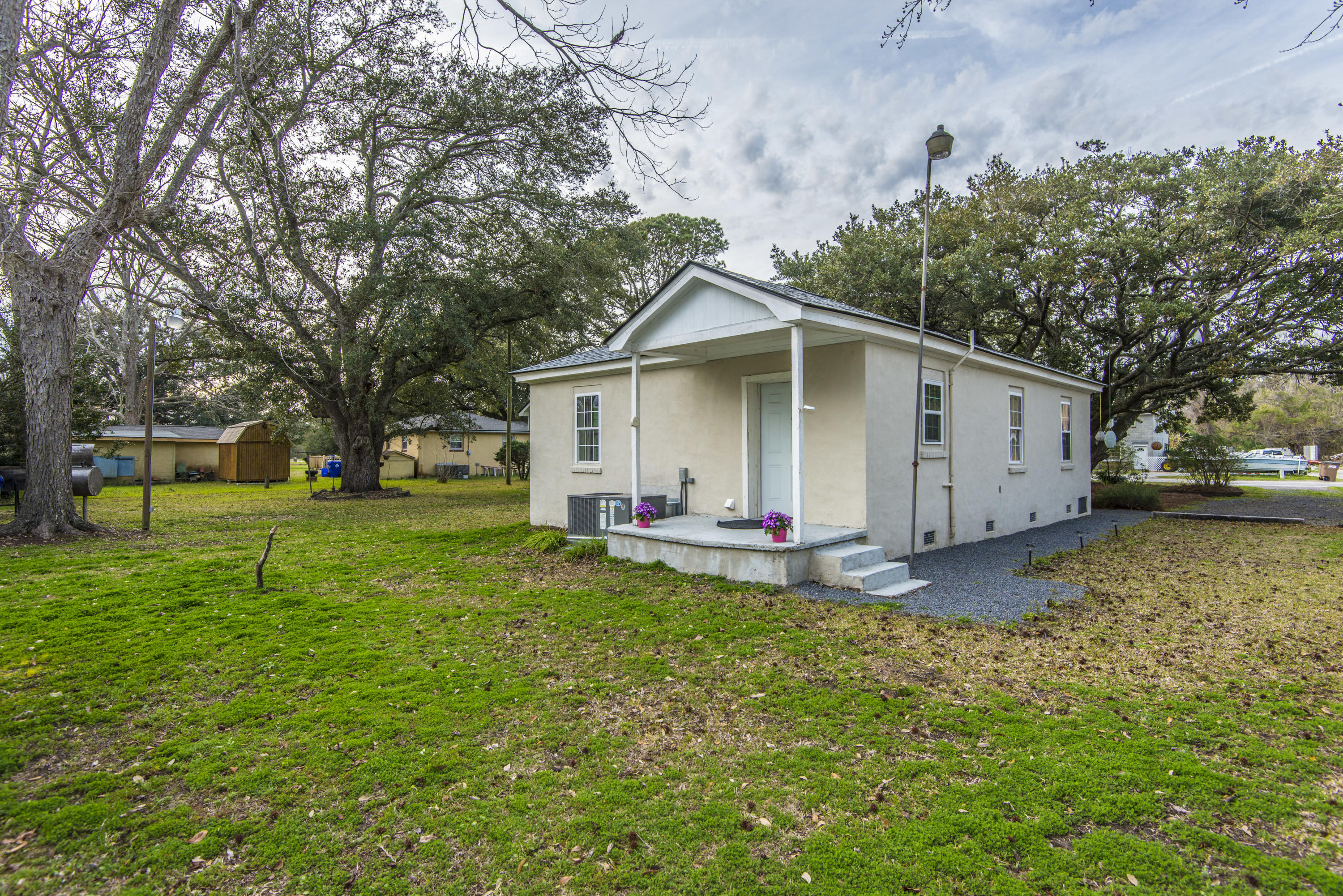 1549 Grimball Rd Extension Charleston, SC 29412 - Photo 4 of 35 _DSC5434