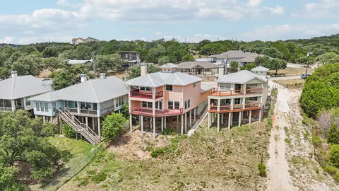 $375,000 | 1477 Lavaca, Canyon Lake, TX 78133