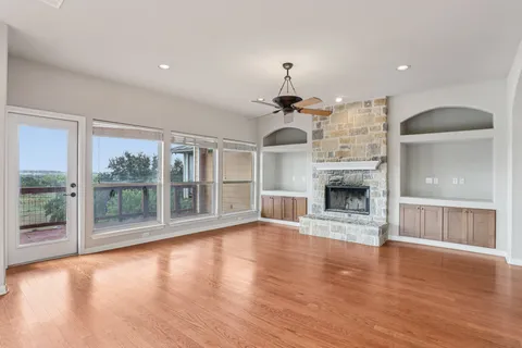 $375,000 | 1477 Lavaca, Canyon Lake, TX 78133