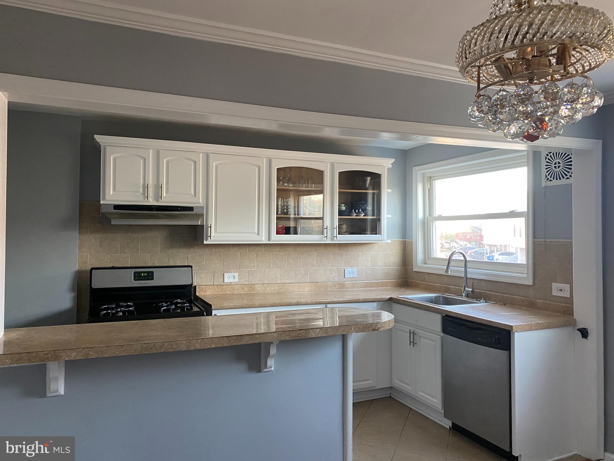 1971 Carter Road Folcroft, PA 19032 - Photo 13 of 37 Kitchen