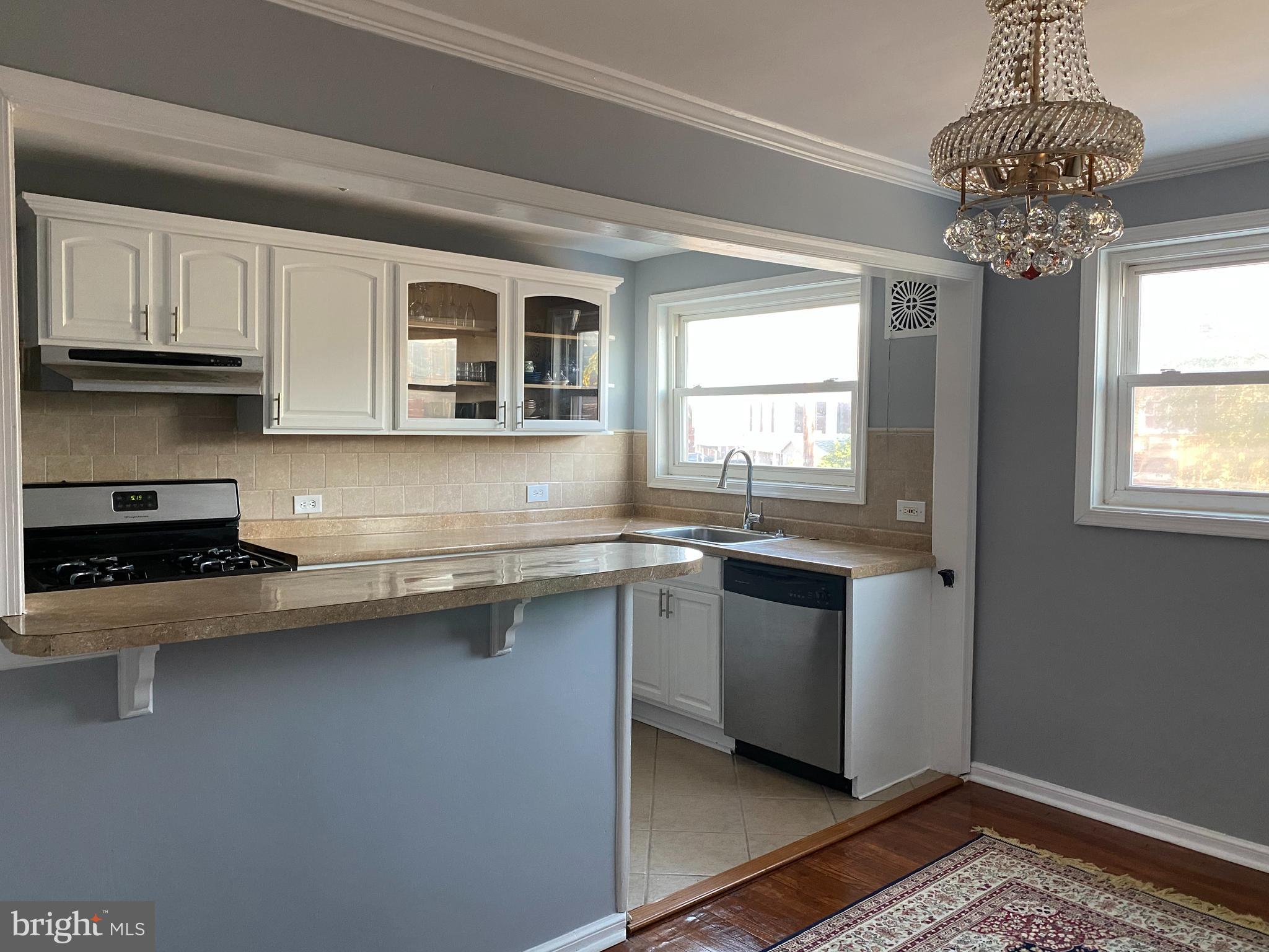 1971 Carter Road Folcroft, PA 19032 - Photo 20 of 37 Kitchen/Dining Room