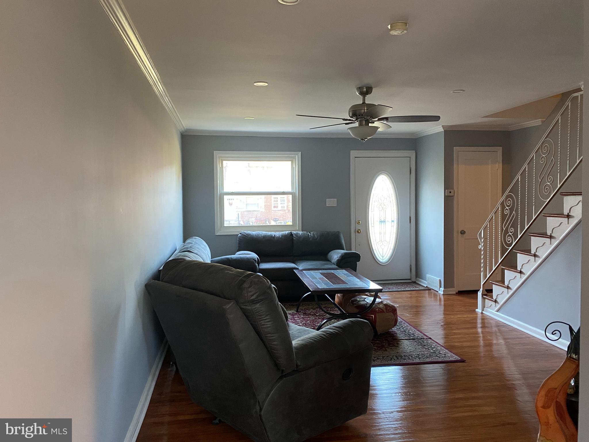 1971 Carter Road Folcroft, PA 19032 - Photo 7 of 37 Living Room
