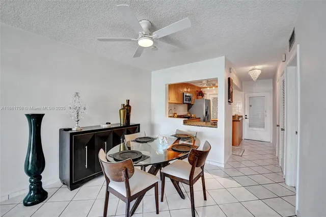$249,900 | 455 Paradise Isle Boulevard, Unit 104, Hallandale Beach, FL 33009