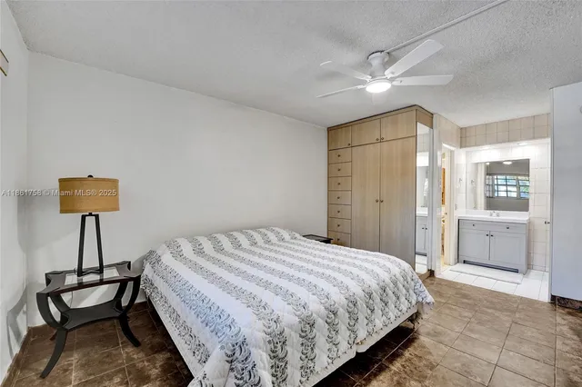 $249,900 | 455 Paradise Isle Boulevard, Unit 104, Hallandale Beach, FL 33009