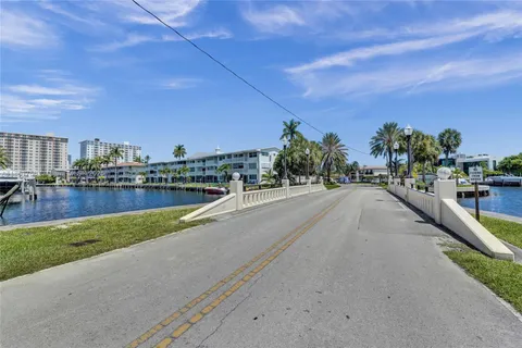 $219,900 | 455 Paradise Isle Boulevard, Unit 104, Hallandale Beach, FL 33009