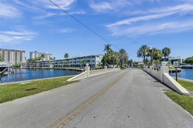 $249,900 | 455 Paradise Isle Boulevard, Unit 104, Hallandale Beach, FL 33009