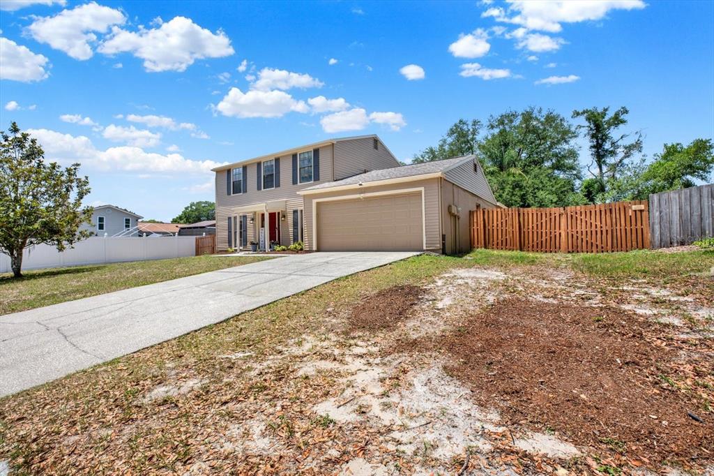 1509 Foggy Ridge Parkway Lutz, FL 33559 - Photo 2 of 44