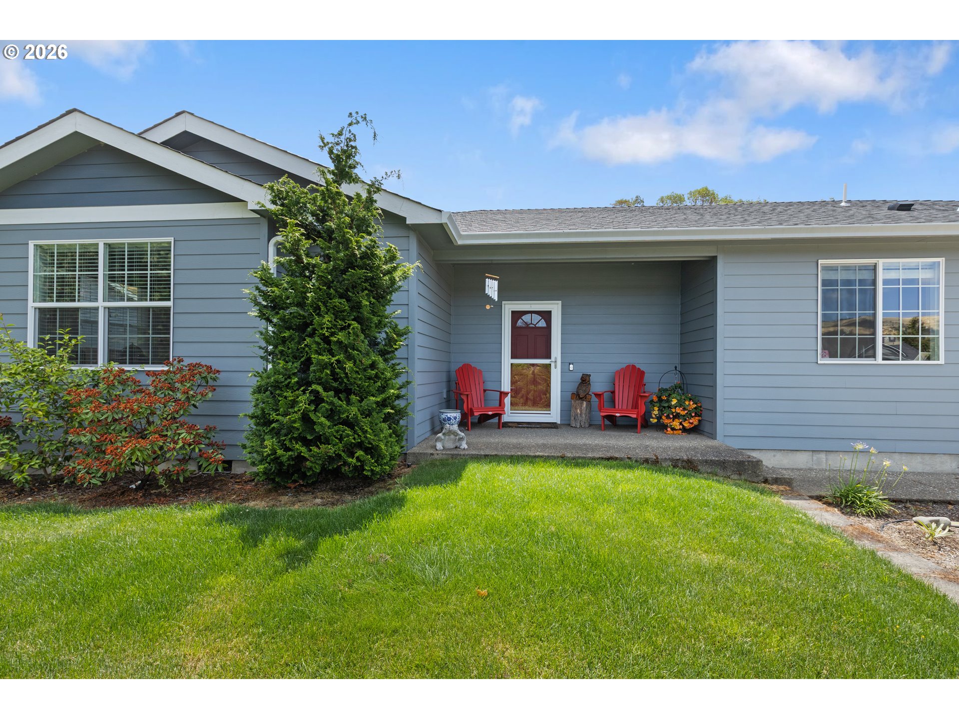 200 Rainbow Ridge Avenue Roseburg, OR 97471 - Photo 2 of 48