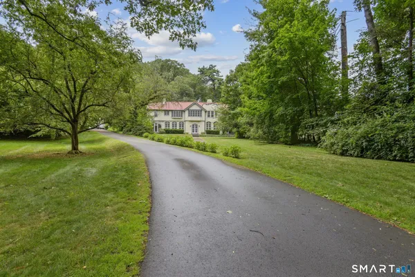 $1,055,000 | 1056 Whitney Avenue, Hamden, CT 06517