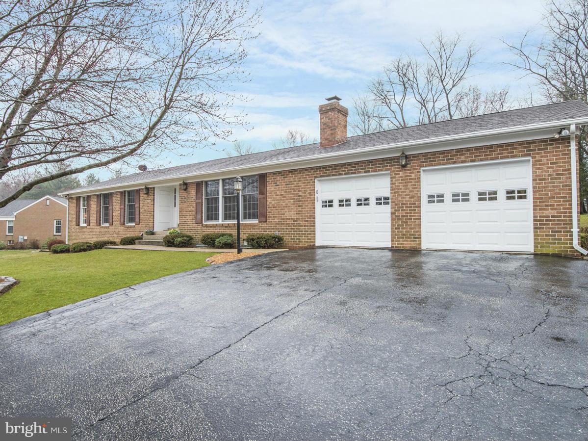 1701 Grandads Lane Silver Spring, MD 20905 - Photo 2 of 30 Exterior (Front)