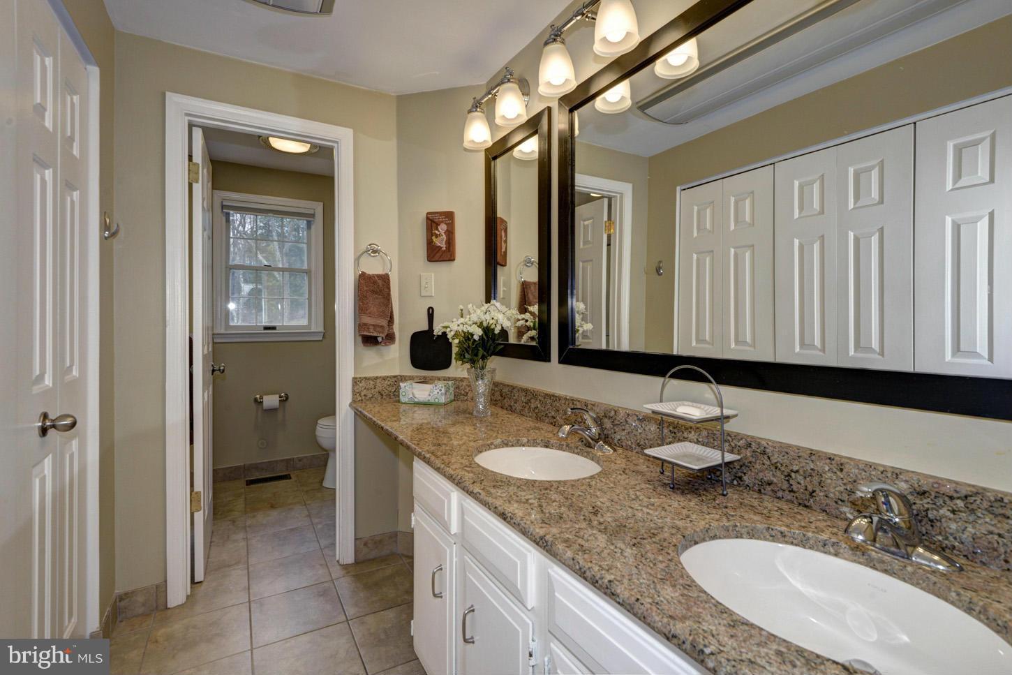 1701 Grandads Lane Silver Spring, MD 20905 - Photo 16 of 30 Bath (Master)