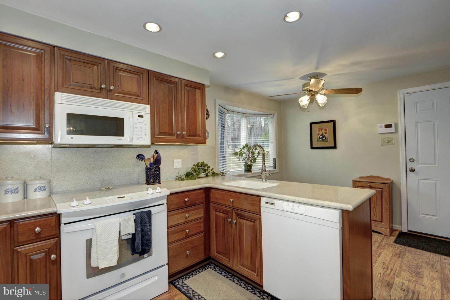 1701 Grandads Lane Silver Spring, MD 20905 - Photo 10 of 30 Kitchen