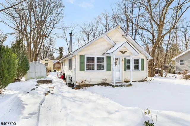 $289,900 | 110 Breakneck Road, Vernon, NJ 07422