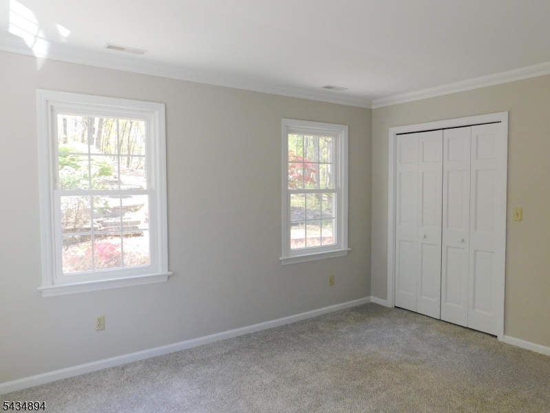 4 Spring Hill Road Annandale, NJ 08801 - Photo 25 of 41