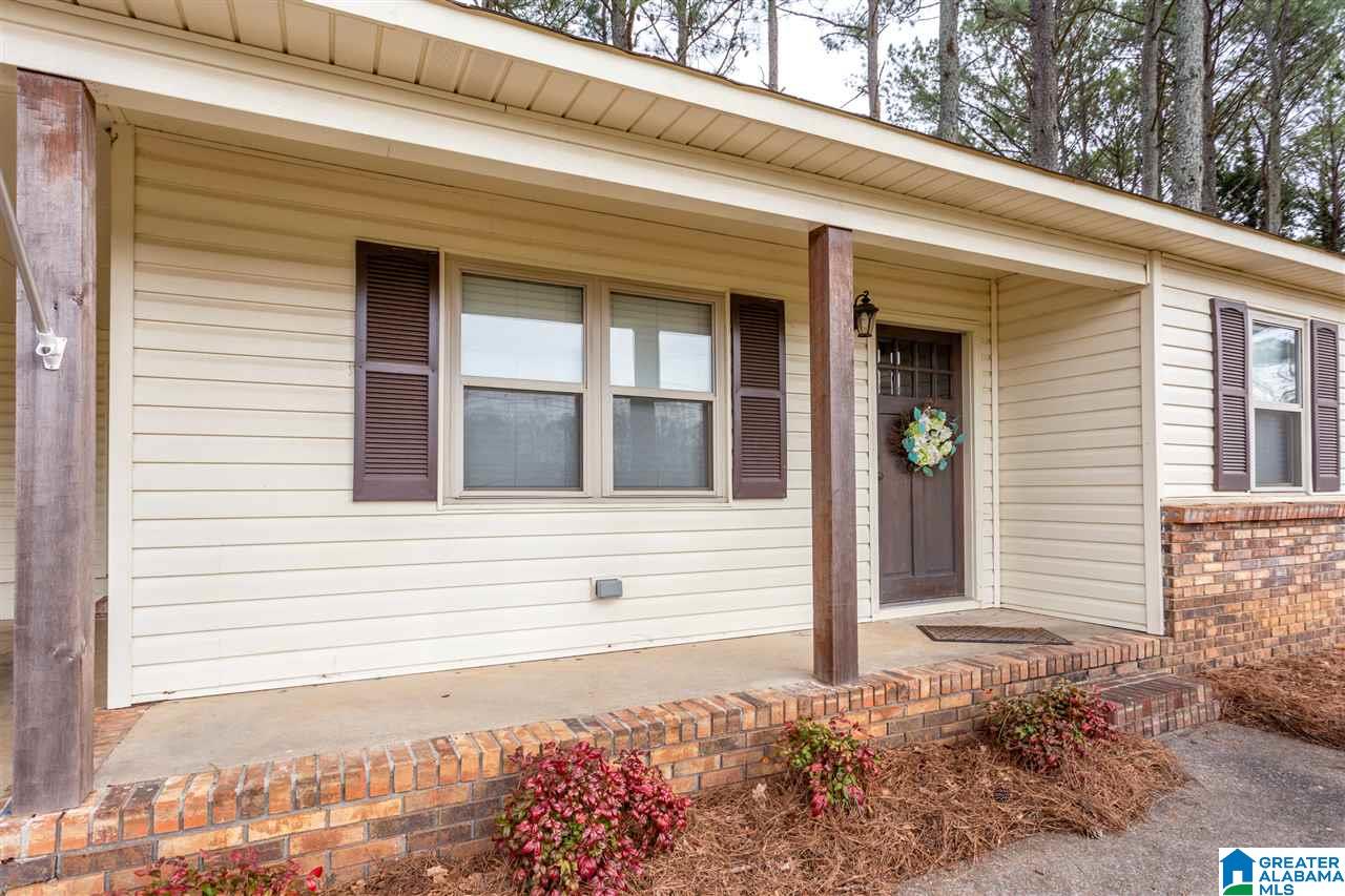 205 20th Street Northeast Oneonta, AL 35121 - Photo 6 of 36