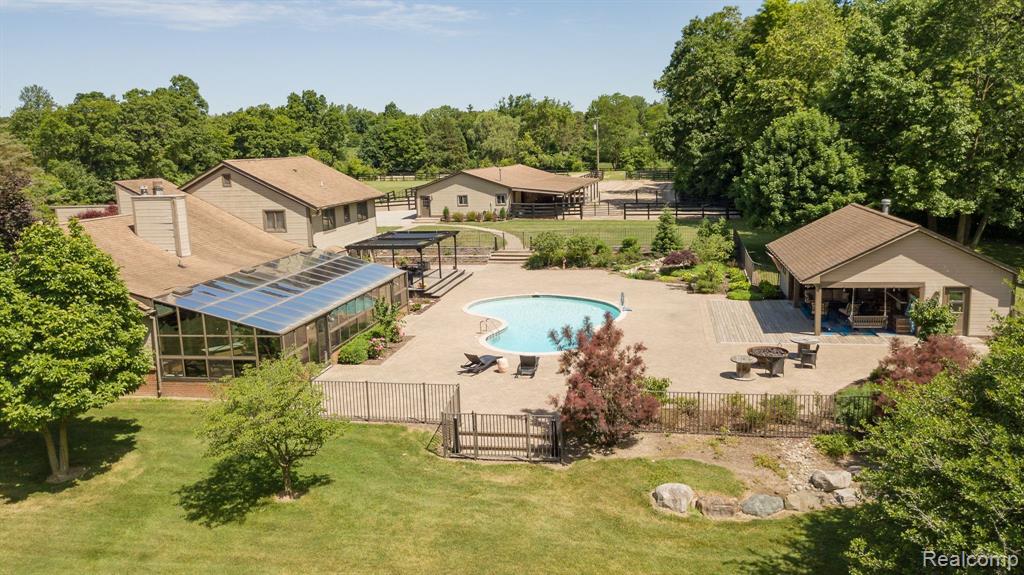 3965 Collins Road Oakland, MI 48363 - Photo 61 of 63