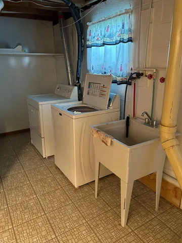 $380,000 | 21900 Highway 71, Wadena, MN 56482