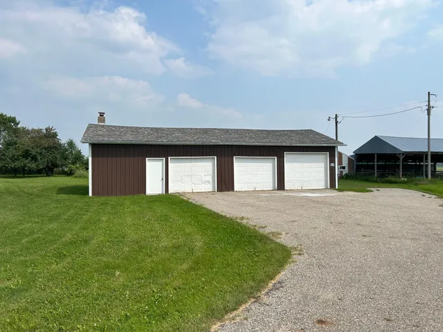$380,000 | 21900 Highway 71, Wadena, MN 56482