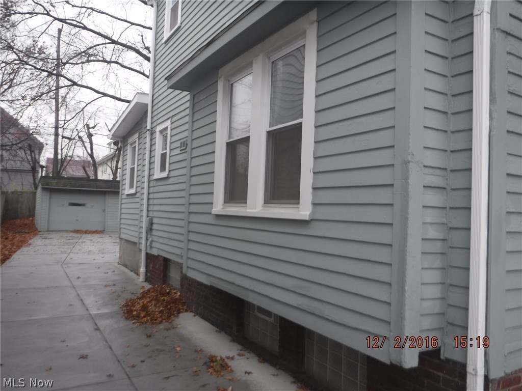 3360 Altamont Road Cleveland, OH 44118 - Photo 14 of 15