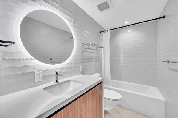 $4,350 | 2211 Northeast 122nd Street, Unit 2211, North Miami, FL 33181