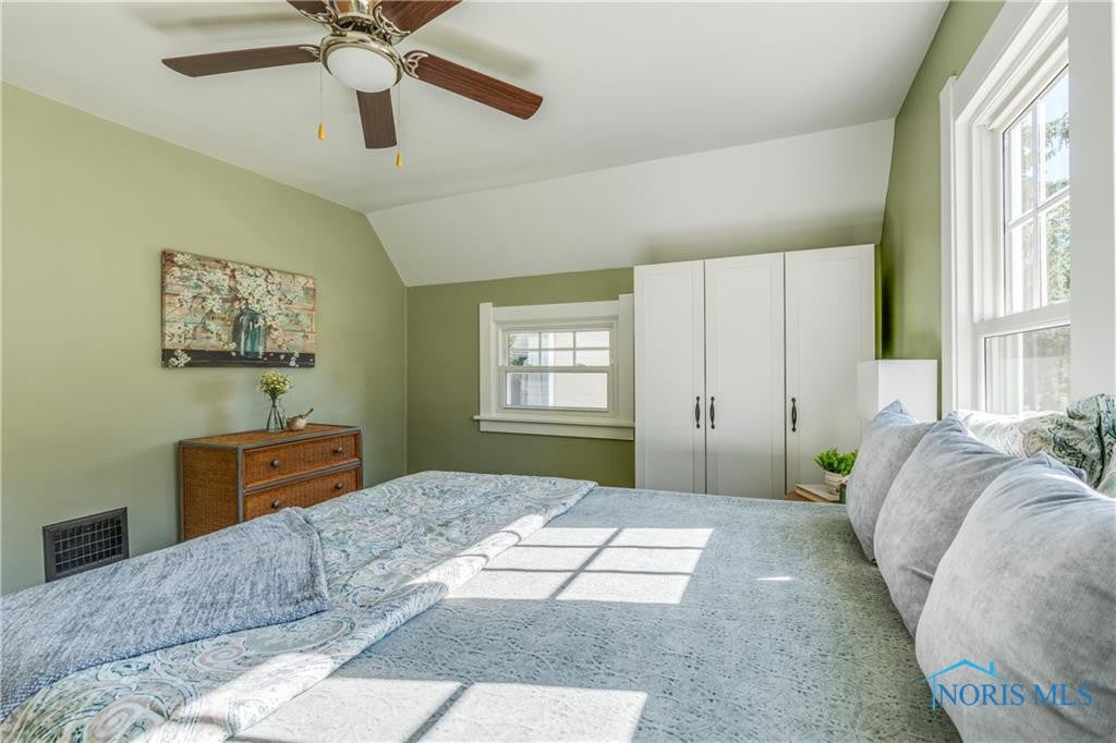 4338 Bellevue Road Toledo, OH 43613 - Photo 20 of 47 Gallery Image 20