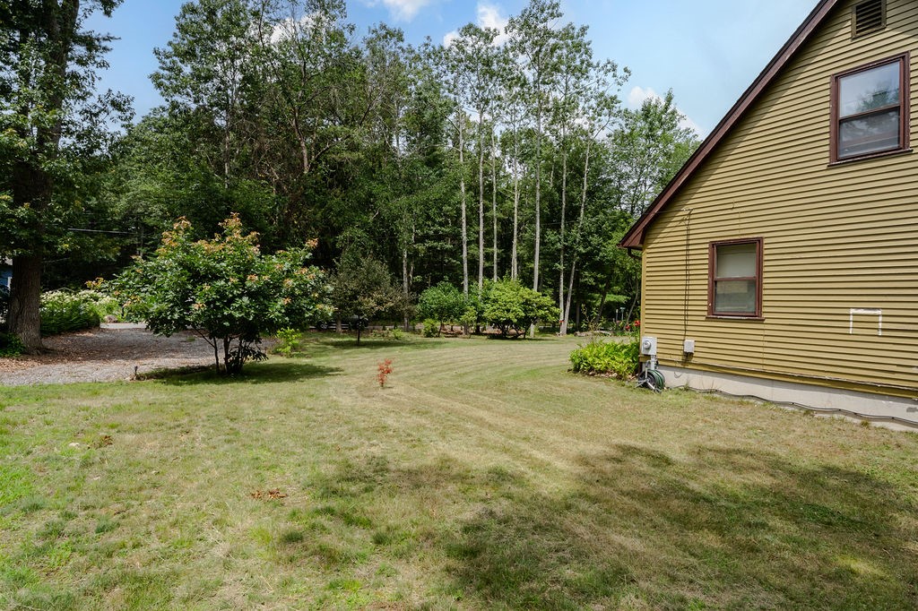 94 Whitehead Road Coventry, RI 02816 - Photo 3 of 33