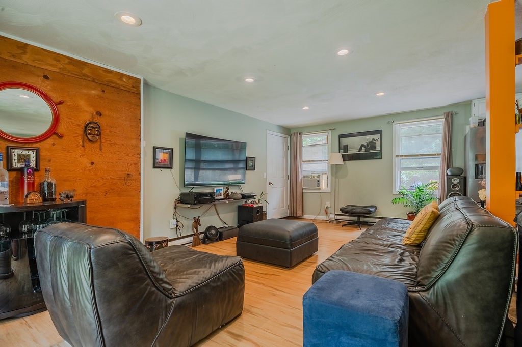 94 Whitehead Road Coventry, RI 02816 - Photo 8 of 33