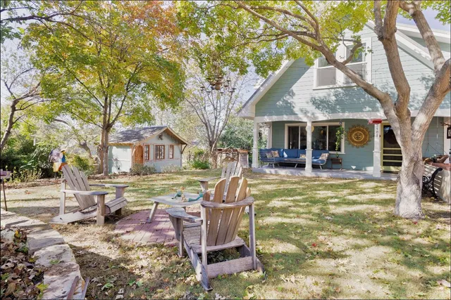 $4,500 | 2102 Travis Heights Boulevard, Austin, TX 78704