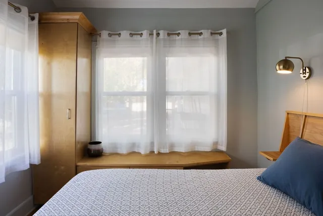 $4,500 | 2102 Travis Heights Boulevard, Austin, TX 78704