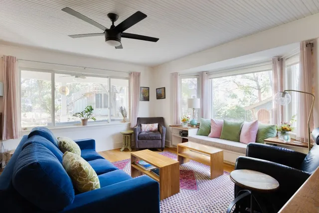 $4,500 | 2102 Travis Heights Boulevard, Austin, TX 78704