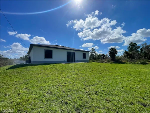 $2,300 | 517 Johns Avenue, Lehigh Acres, FL 33972