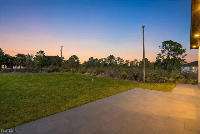 $2,600 | 517 Johns Avenue, Lehigh Acres, FL 33972