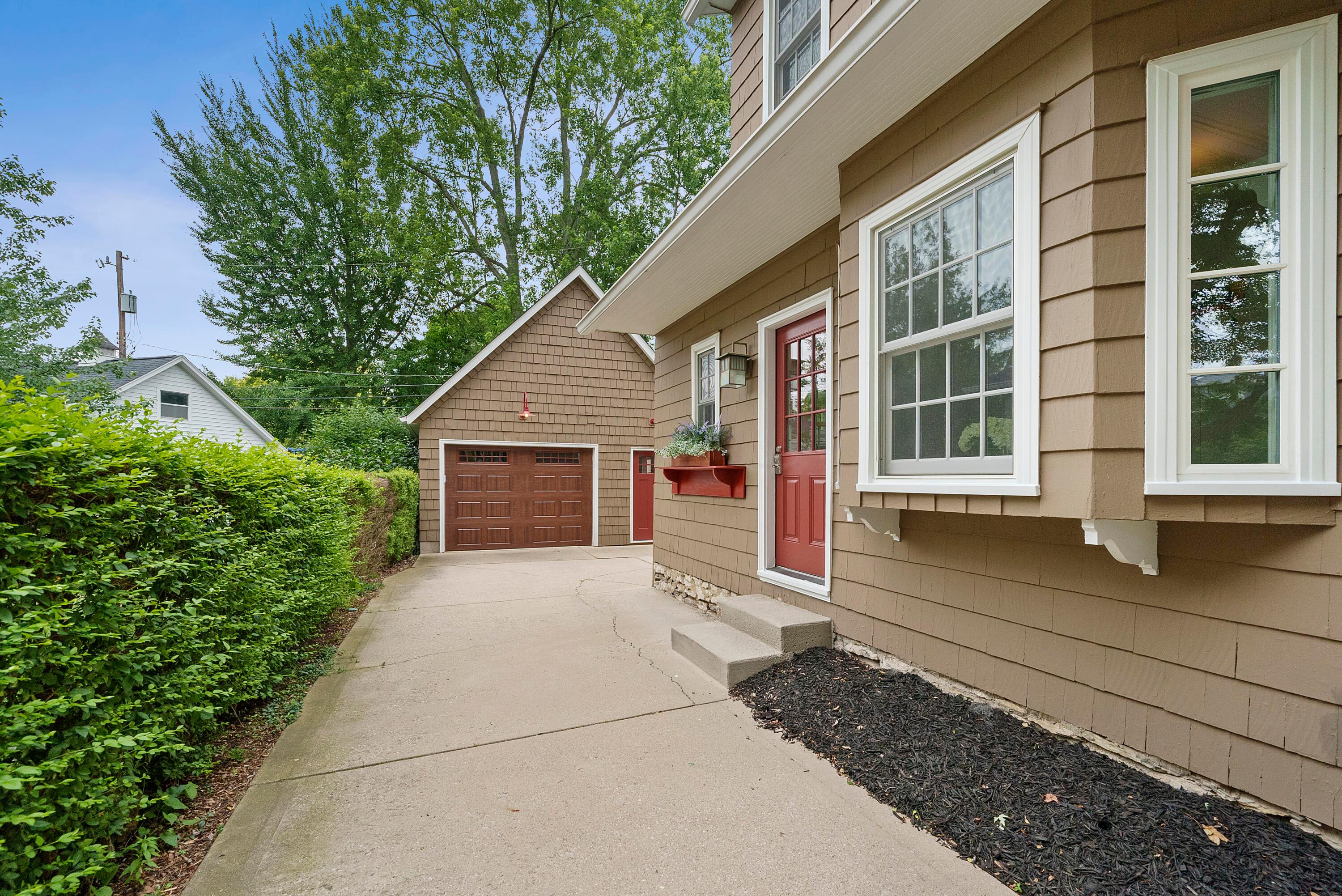 1907 North Devon Road Columbus, OH 43212 - Photo 3 of 44 DSC05257