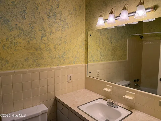 $249,900 | 1720 Westwood Avenue West, Wilson, NC 27893