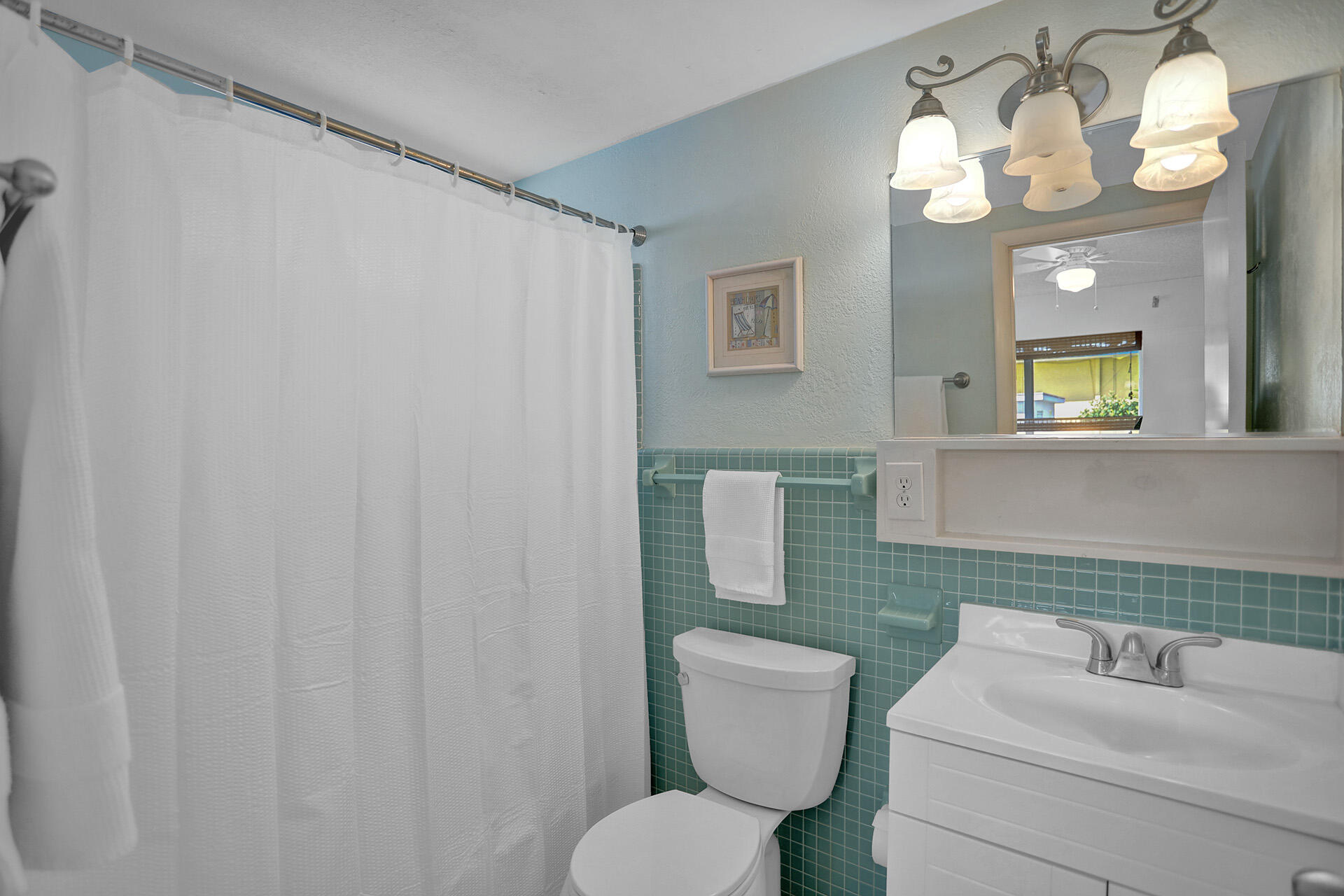 1 North Golfview Road, Unit 105 Lake Worth Beach, FL 33460 - Photo 18 of 37 3W1A3255