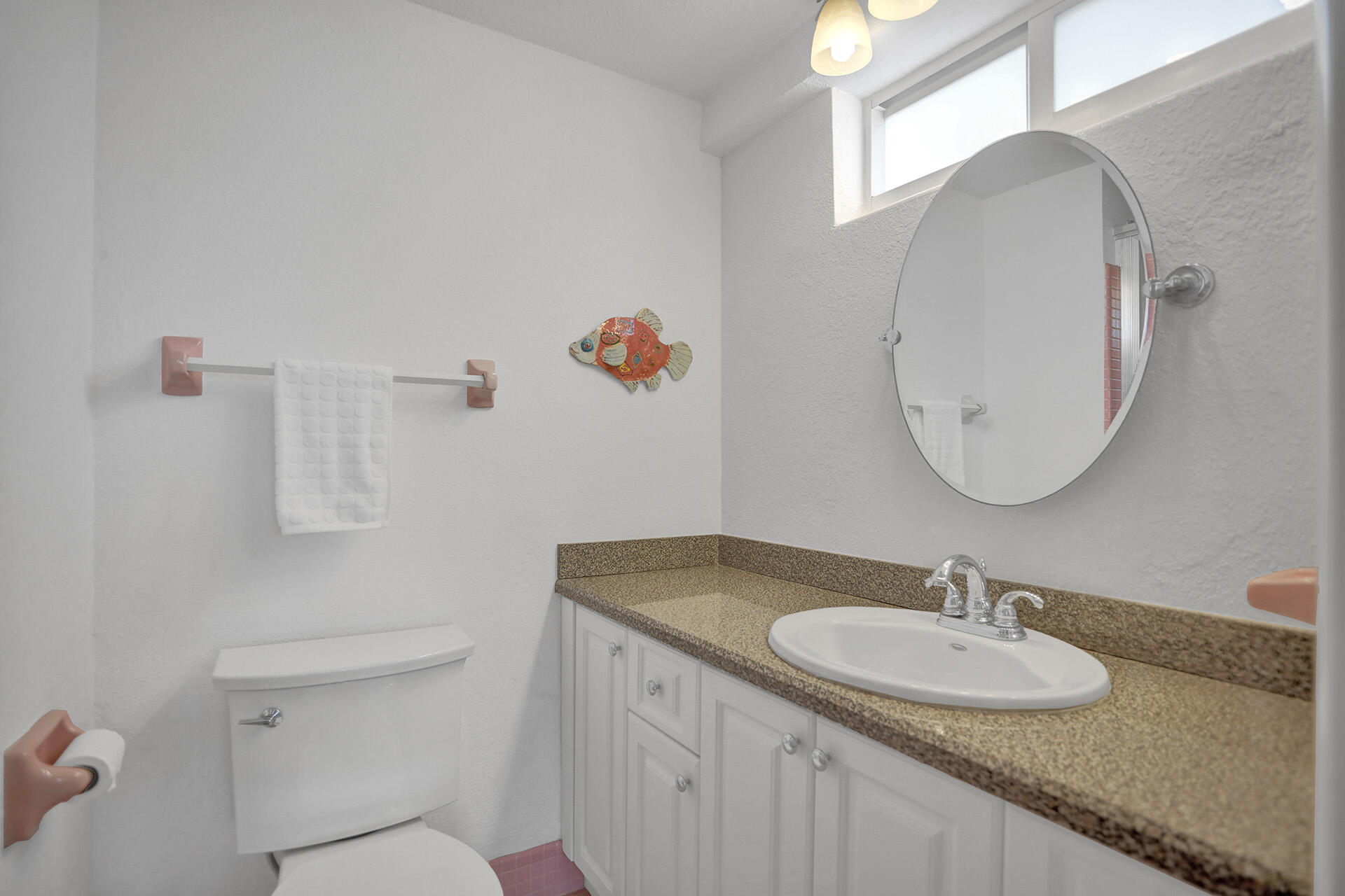 1 North Golfview Road, Unit 105 Lake Worth Beach, FL 33460 - Photo 23 of 37 3W1A3270