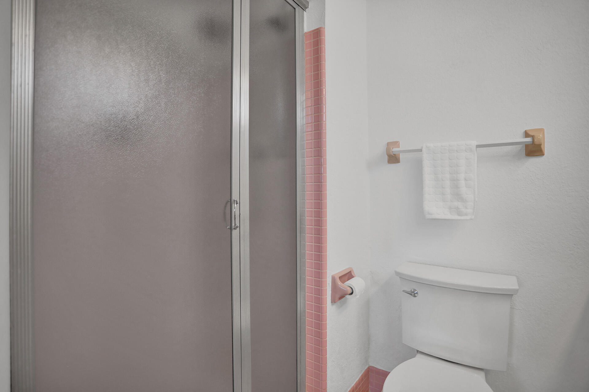 1 North Golfview Road, Unit 105 Lake Worth Beach, FL 33460 - Photo 24 of 37 3W1A3273
